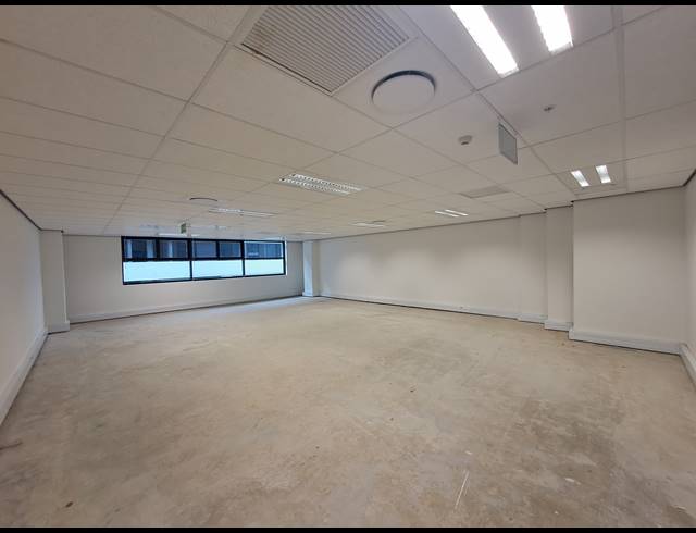 126M² OFFICE TO LET IN ILLOVO